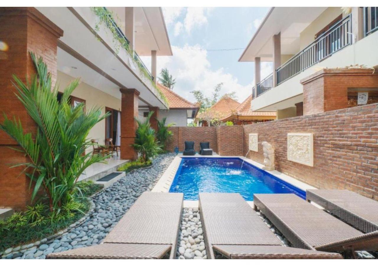 Komala Homestay Canggu Eksteriør billede