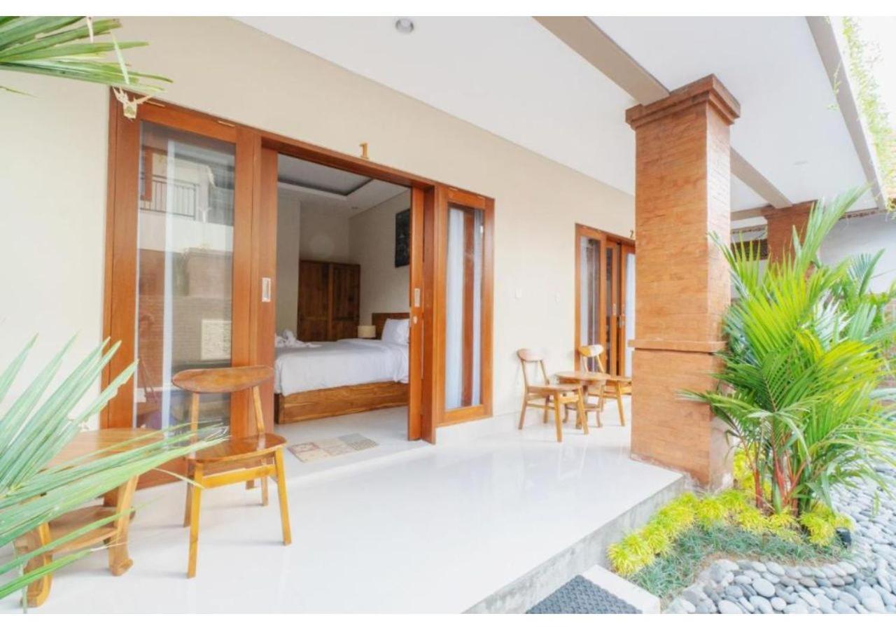 Komala Homestay Canggu Eksteriør billede